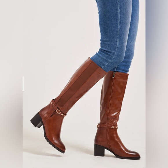 Torgeis Shoes - Beautiful Torgeis woman’s boots size 9